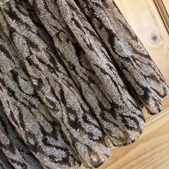 APT. 9 abstract animal print lined skirt size 6 - Picture 4 of 6